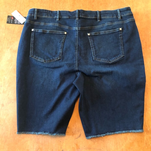 Addition Elle Jean Shorts - Picture 2 of 6